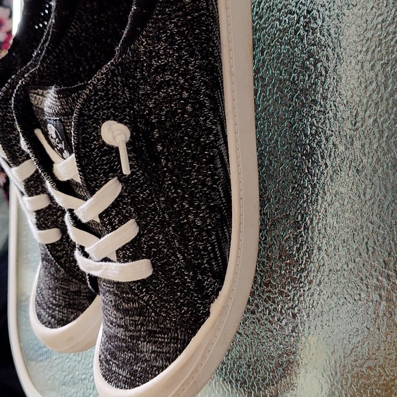 Roxy Women's Sneakers - 9.5 - EUC - Picture 4 of 13